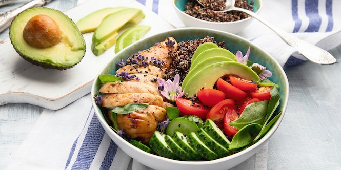 Healthy bowl with roasted chicken and quinoa healthy eating prediabetes